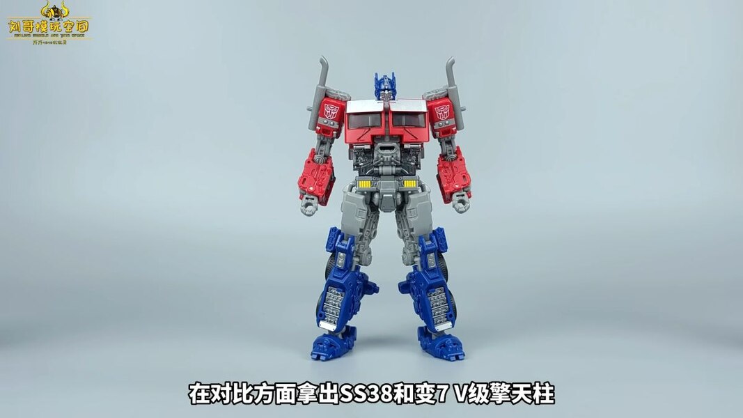 Image Of SS 102 Optimus Prime Transformers Studio Series Action Figure  (11 of 25)